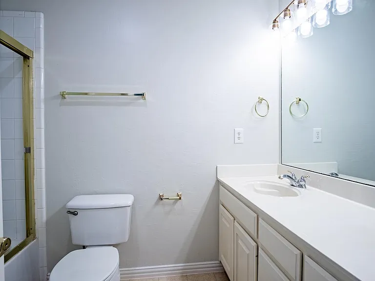 3820 Clearwater Ct — Photo 19