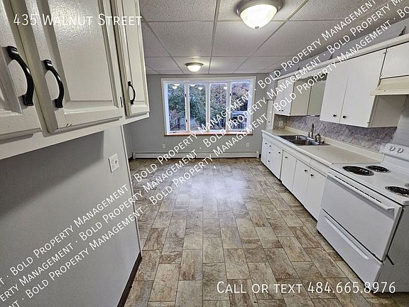 4th image of 435 Walnut St