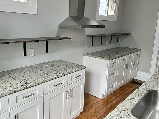 770 Linwood Ave — Photo 2