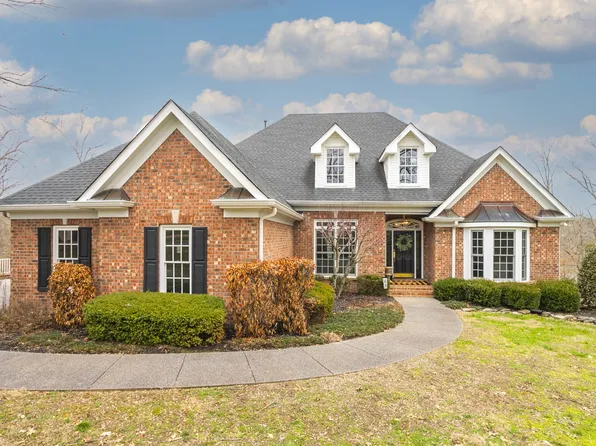 163 Hidden Cove Ct, Gallatin, TN 37066