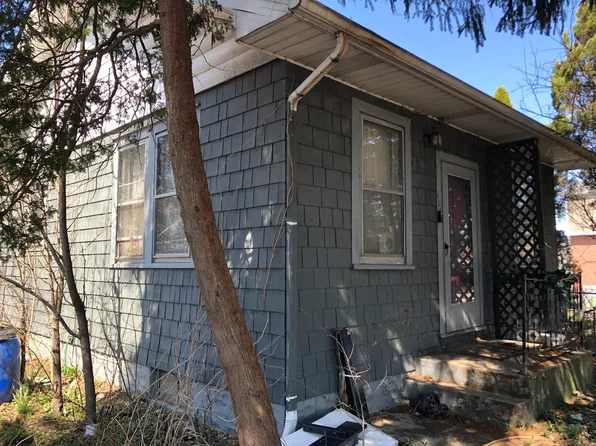 406 N Cass Ave, Westmont, IL 60559