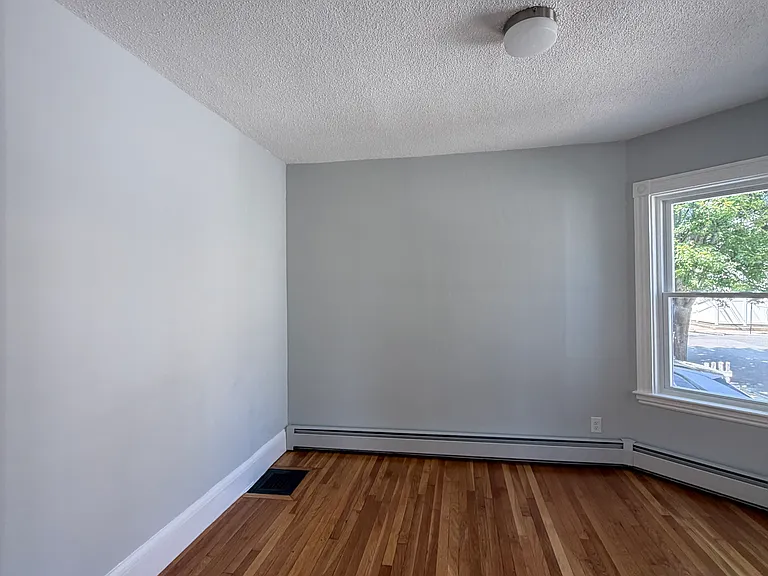 30 Valley St #1 — Photo 6