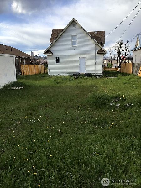 3rd image of 2508 E 1st Avenue