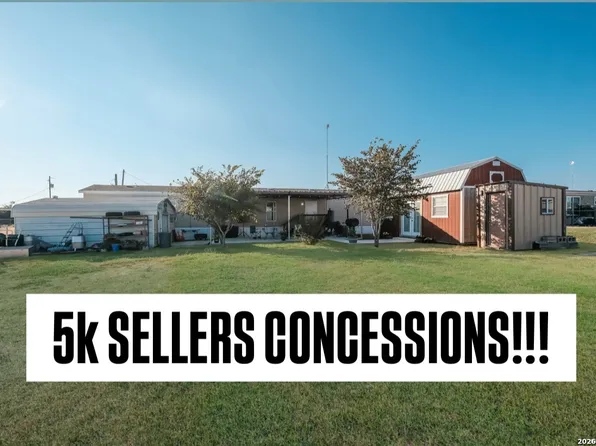 55 Gallinas Creek, Pleasanton, TX 78064