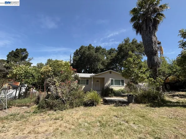 10160 Crow Canyon Rd, Castro Valley, CA 94552