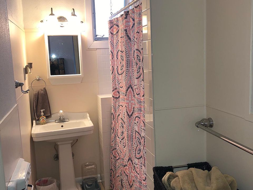 1st image of 304 W Gregory St APT 1
