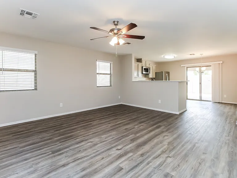2443 E Meadow Mist Ln — Photo 4