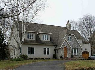 16 Village St, Northford, CT 06472