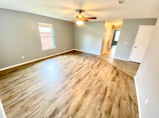 5902 Samantha St #B, Fayetteville, AR 72704