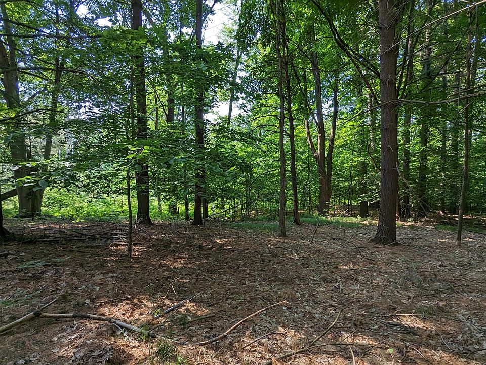 2nd image of V/l Meadowview Trl #128