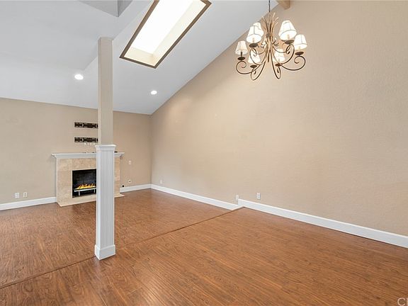 4th image of 312 Sydney Ln #312