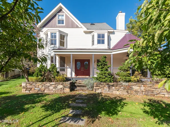 2 Marks Rd, Riverside, CT 06878