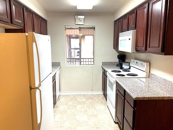 4th image of 5081 River Glen Dr Unit 120
