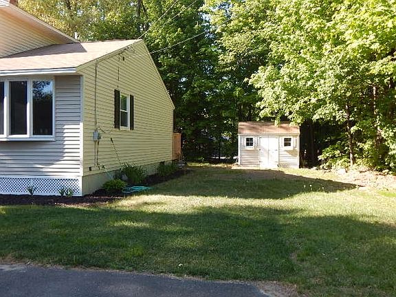 3rd image of 260 Tisdale St