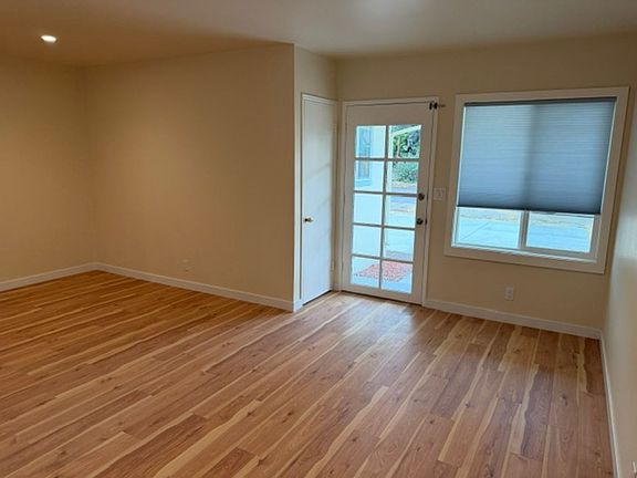4th image of 5285 Capistrano Ave #A