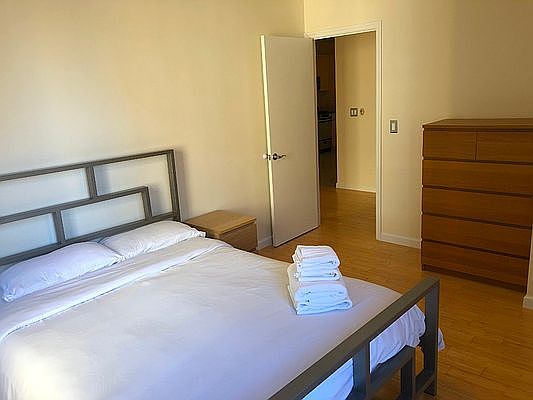 5th image of 205 W 15th St APT 6C