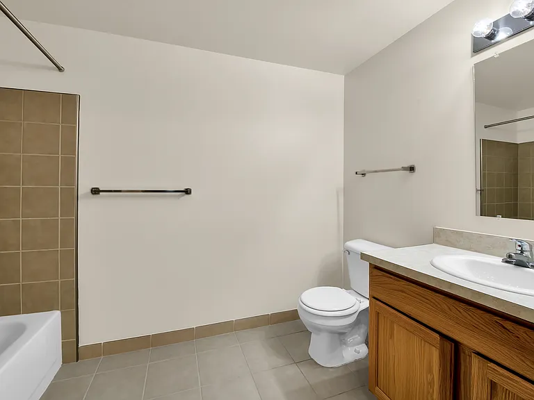 Riverside Senior Apartments — Photo 9