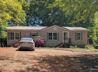 223 Savannah Dr, Seneca, SC 29678