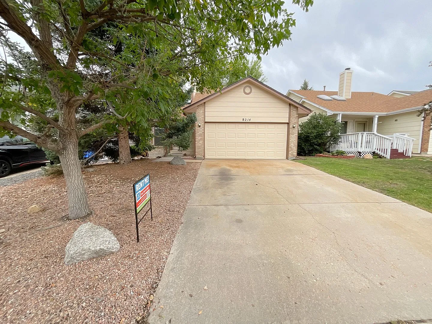 3 Bedroom Home Available Near Research Pkwy & Austin Bluffs Pkwy! — Photo 2