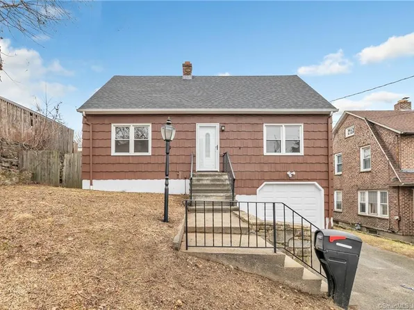 96 Dean Place, Bridgeport, CT 06610