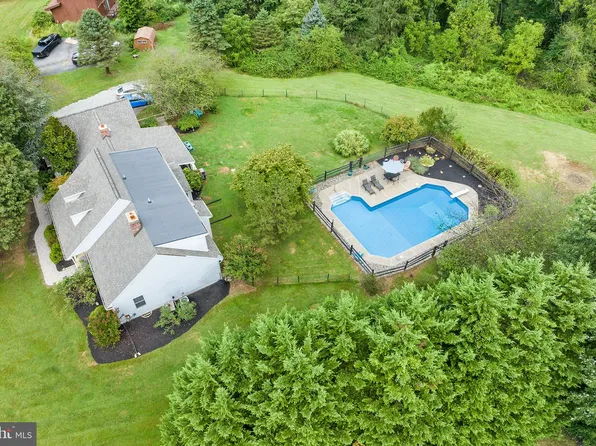 1231 State Rd, Lincoln University, PA 19352