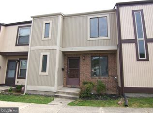 9 Mooring Ct, Essex, MD 21221