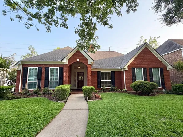 4211 Saint Ives St, Sugar Land, TX 77479
