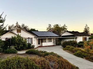 999 Andover Way, Los Altos, CA 94024