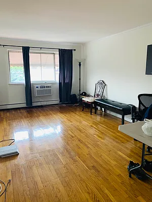 Rented by Voro New York | media 27