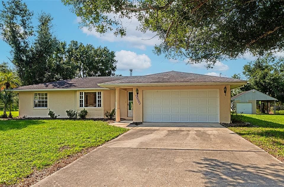 1st image of 1529 NE LEE DRIVE