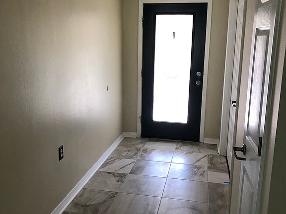 5th image of 1353 Sterling Point Pl