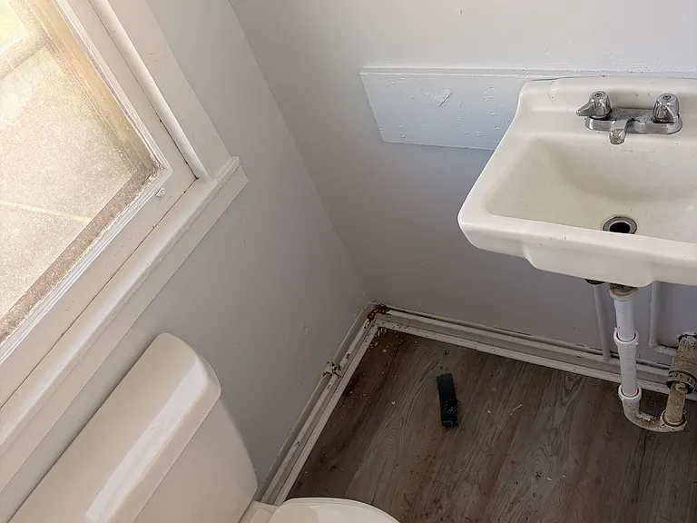 75 Pinehurst Ave #2E — Photo 9