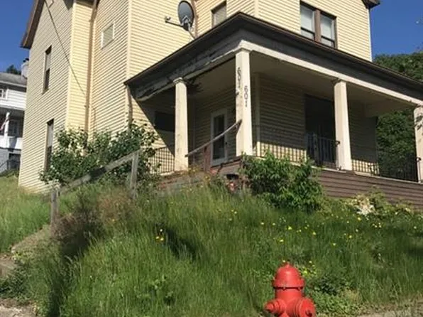 601 Meadow Ave, Charleroi, PA 15022