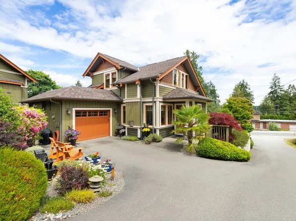 262A Fulford Ganges Rd, Saltspring Island, BC V8K 2T8