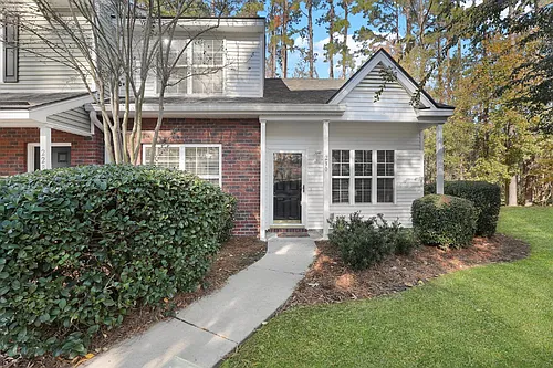 230 N Cir Photo 1