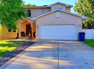 7 White Dove Ct, Pueblo, CO 81001