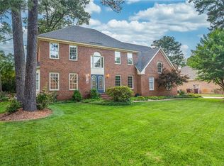 812 Walnut Forest Ct, Chesapeake, VA 23322