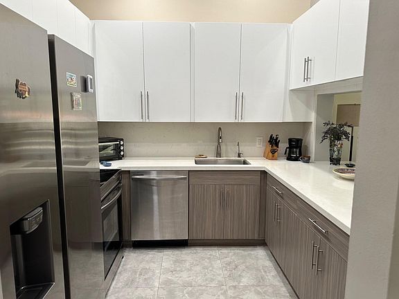 2nd image of 106 Congressional Way #106