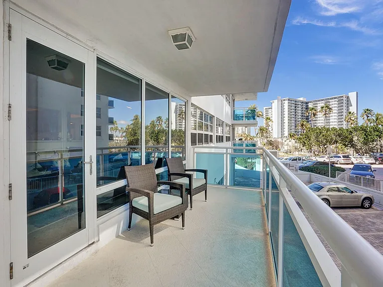 3430 Galt Ocean Dr #202 — Photo 38