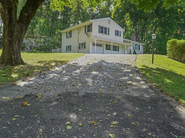 17 Trailside Drive, Norwalk, CT 06851