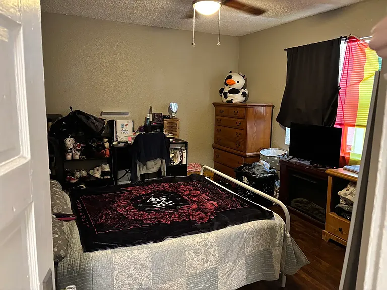 1802 Avenue V — Photo 6