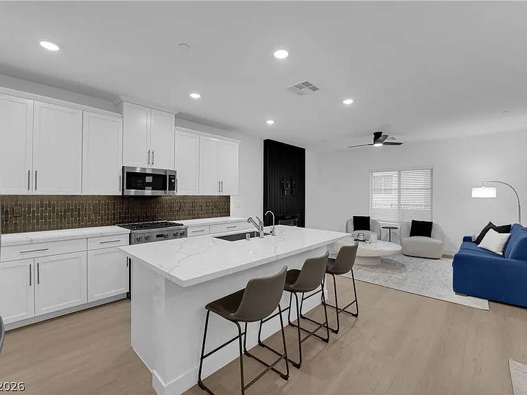 600 N Carriage Hill Dr #1048 — Photo 19