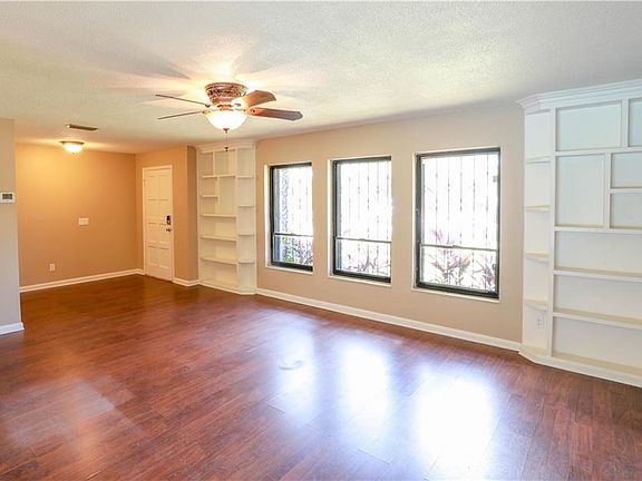 5th image of 4411 Park Ave