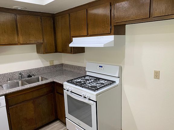 4th image of 3555 W Cerritos Ave APT 2