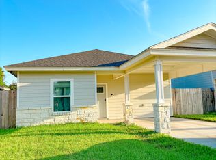 1113 E Kenedy Ave, Kingsville, TX 78363