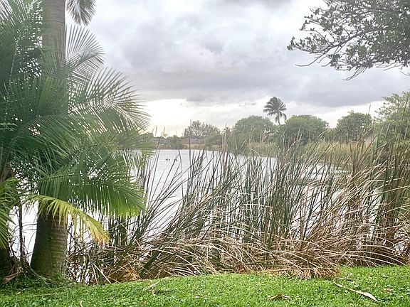 3rd image of 3104 Waterview Cir