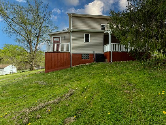 5th image of 589 Pine Run Rd