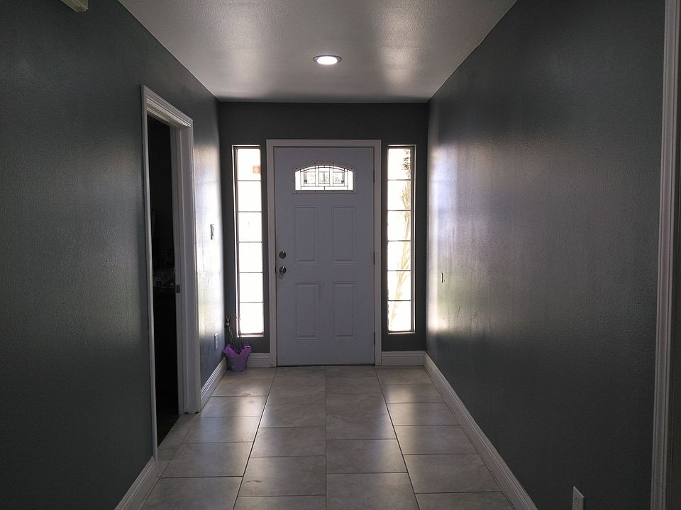 2nd image of 1227 W 10th St