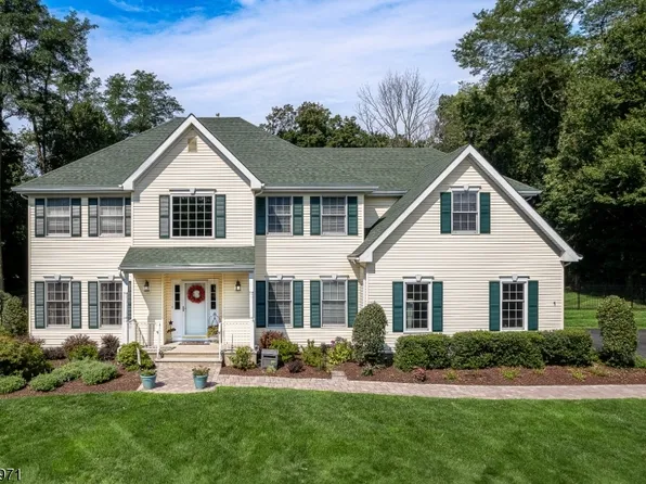 1 Arrow Ct, Mount Olive Twp., NJ 07836