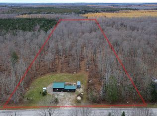 1505 W Quarry Rd, Gulliver, MI 49840